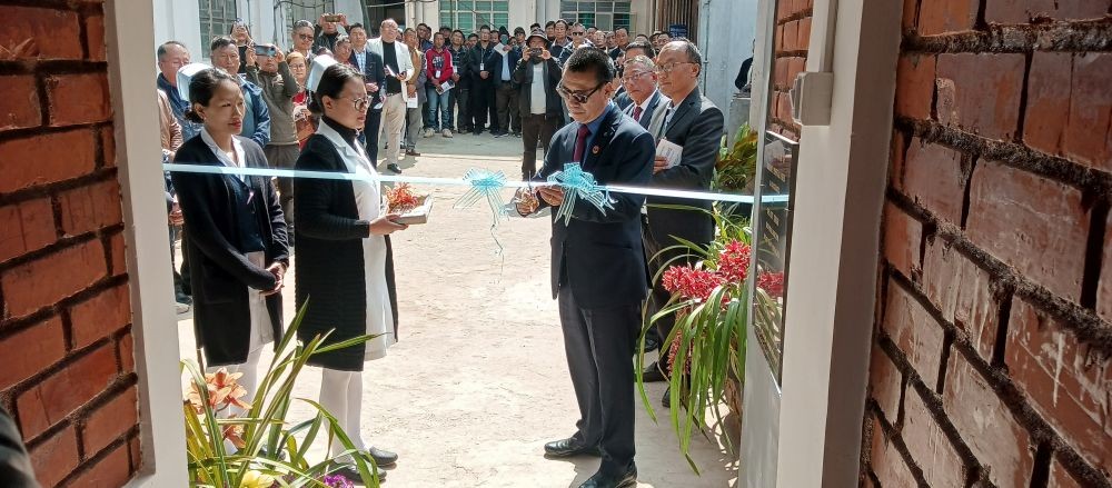 Dr Ritu Thurr inaugurating the guest house constructed for patients’ attendants at District Hospital Phek on February 21. (Photo Courtesy: NHM Phek)